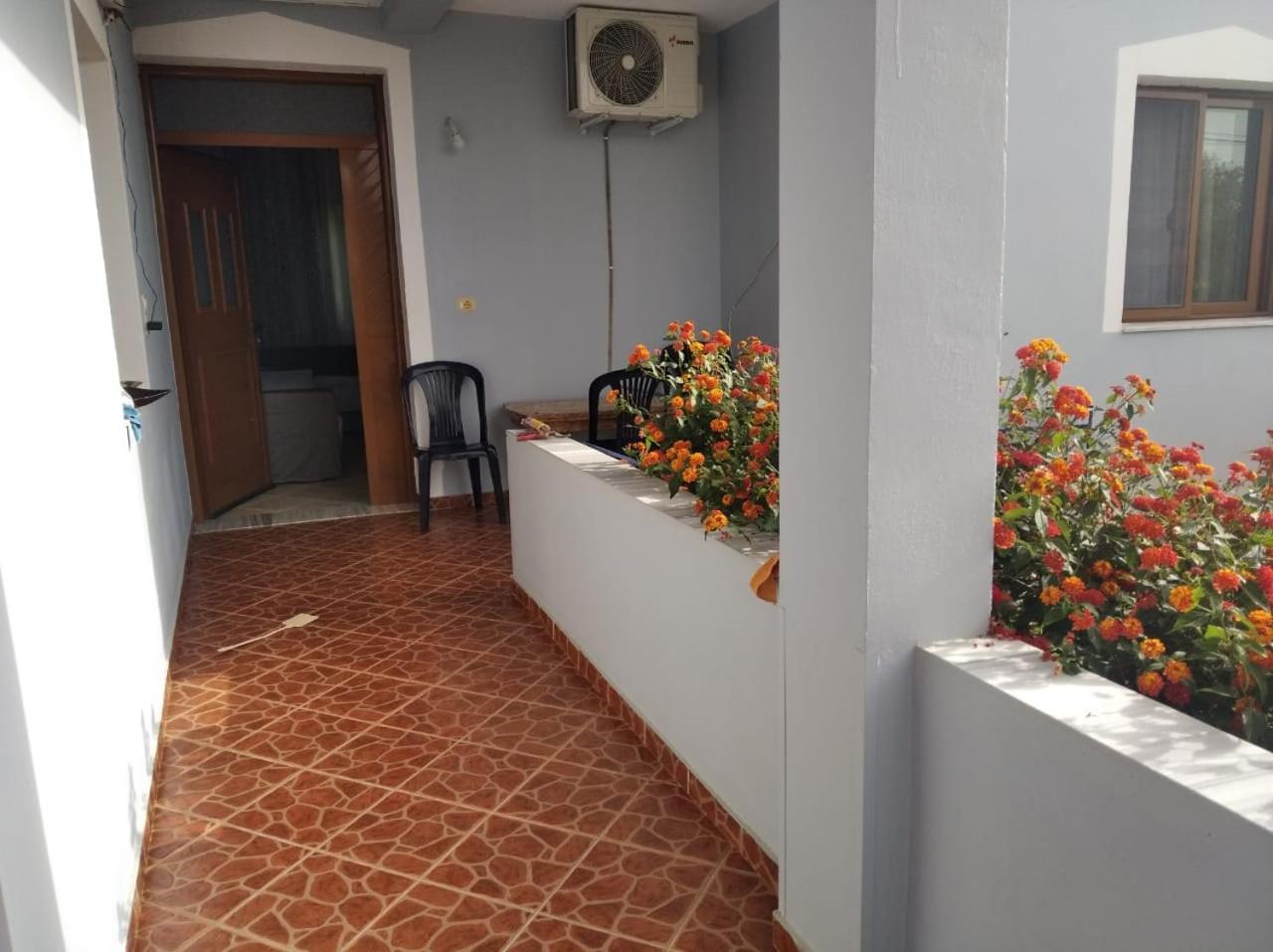 Hako Apartments Sarandë Buitenkant foto