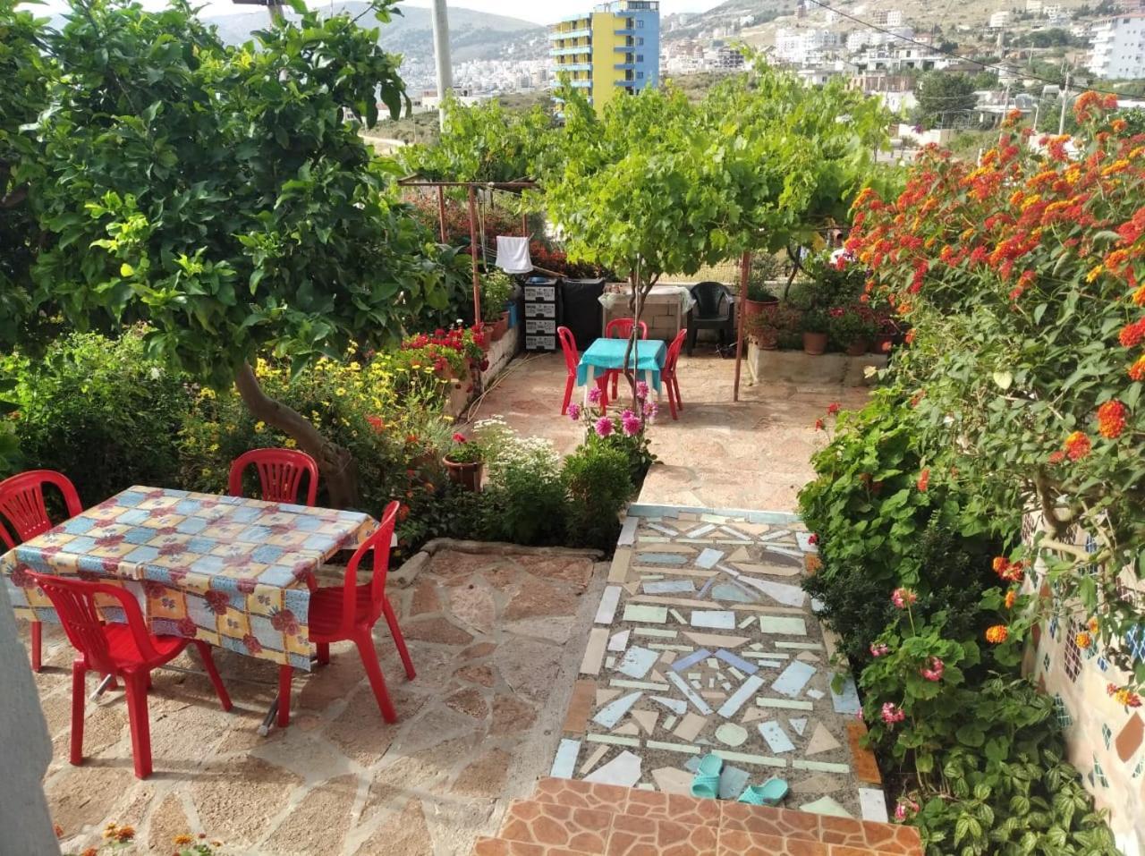 Hako Apartments Sarandë Buitenkant foto