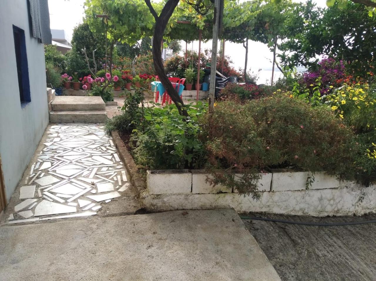 Hako Apartments Sarandë Buitenkant foto